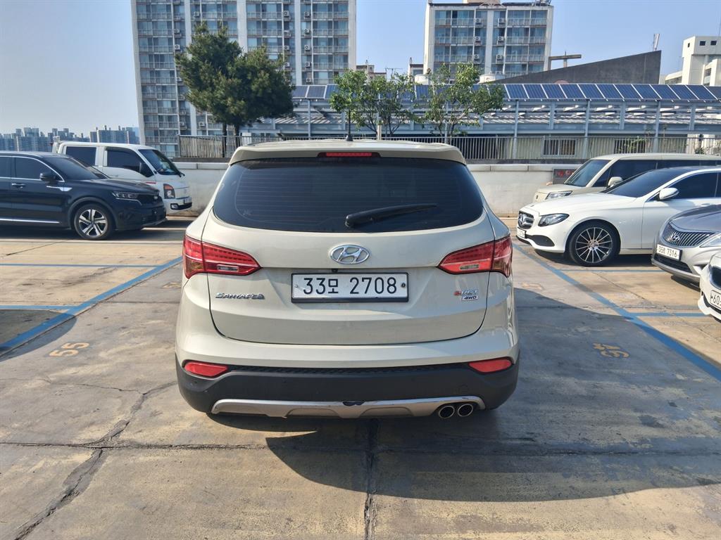 HYUNDAI Santa Fe - Vista 3
