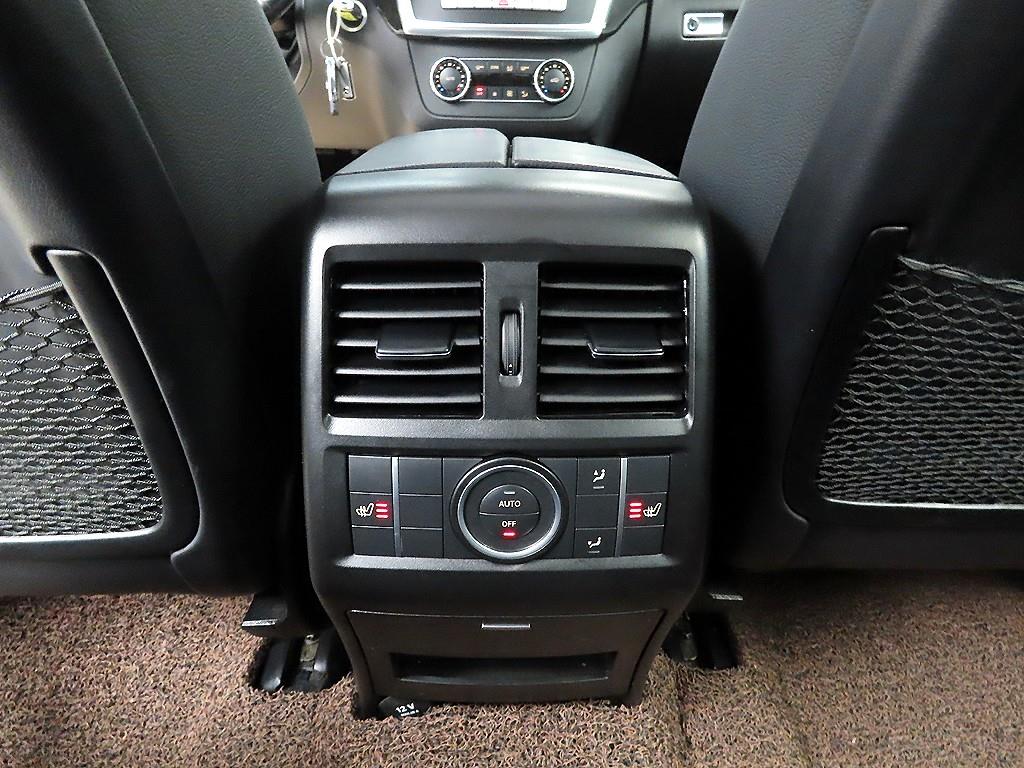 Mercedes Benz M Class 2015 Negro - Importación desde Corea - HF Imports Iquique - Foto 16