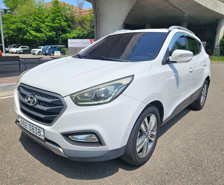 HYUNDAI Tucson 2015 Blanco - Importación desde Corea - HF Imports Iquique - Foto 1