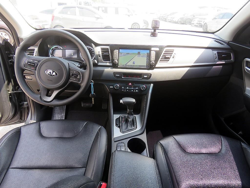KIA Niro - Vista 8