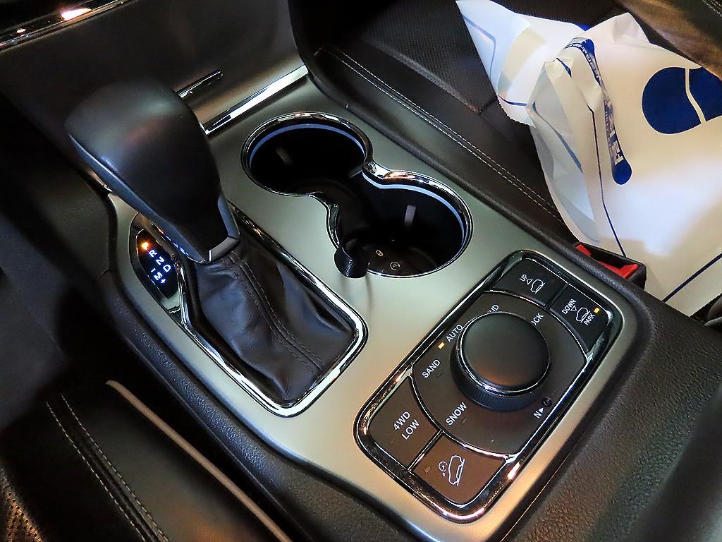 Jeep Cherokee - Vista 12