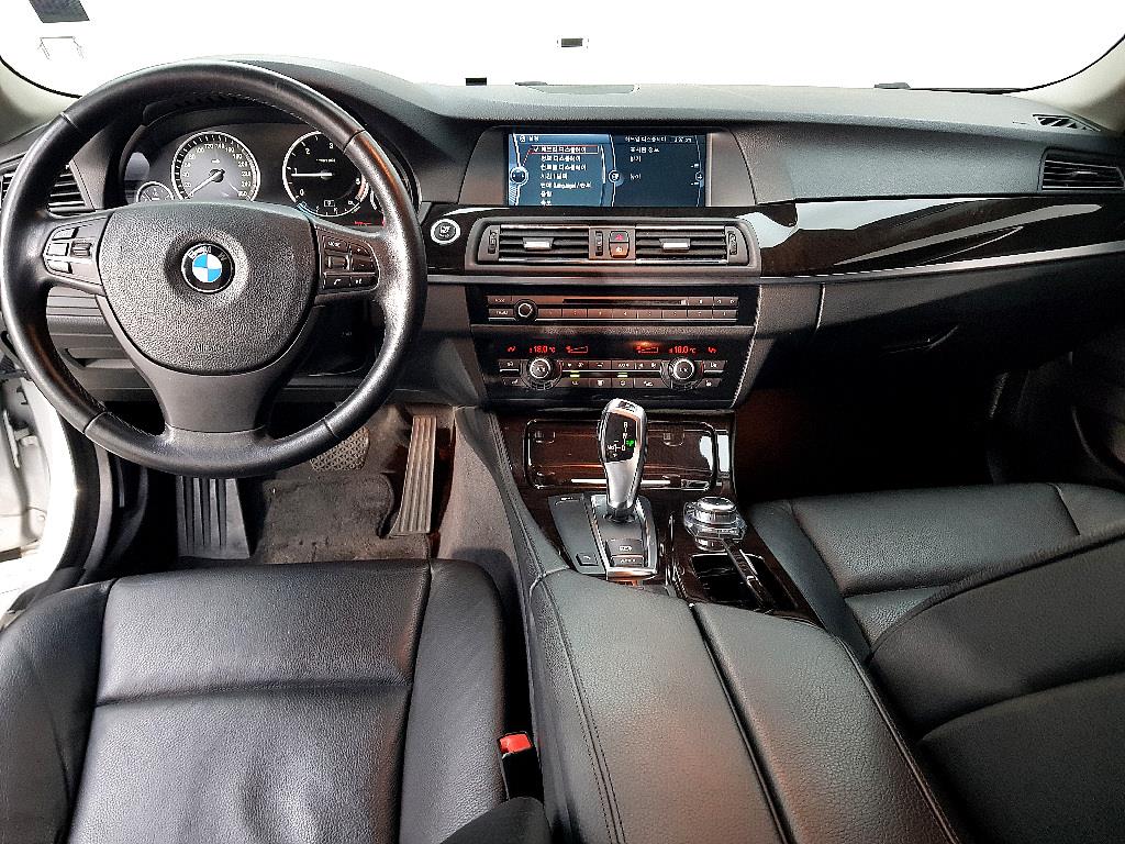 BMW 5 Series - Vista 5