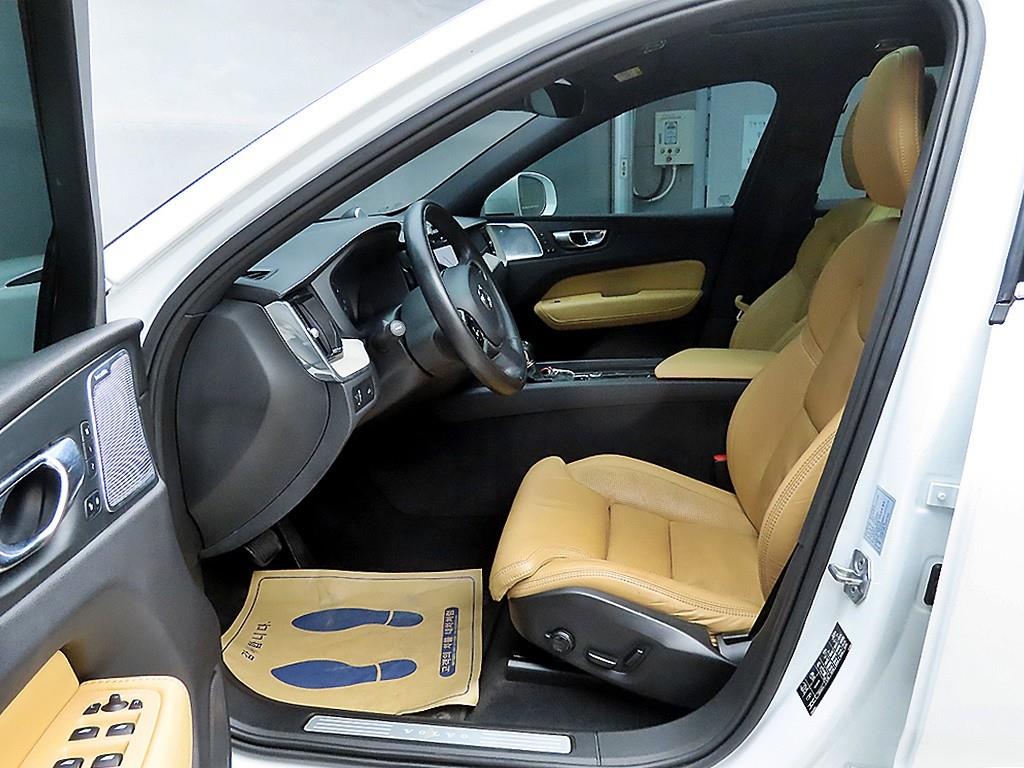 Volvo XC60 - Vista 5