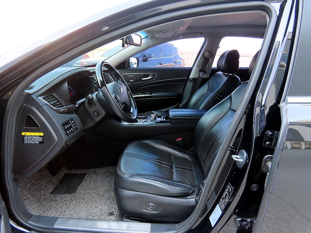 KIA K9 - Vista 5
