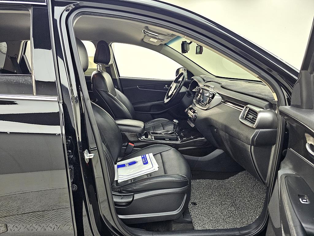 KIA Sorento - Vista 11