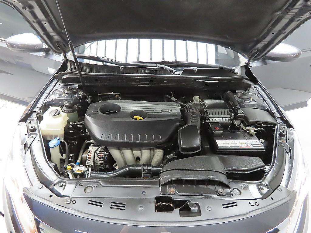 KIA K5 - Vista 11