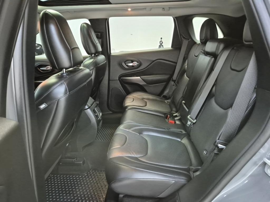Jeep Cherokee - Vista 12