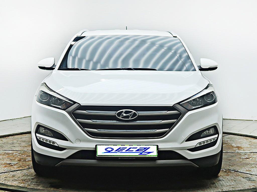 HYUNDAI Tucson 2016 Blanco - Importación desde Corea - HF Imports Iquique - Foto 1