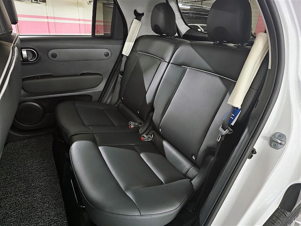 HYUNDAI Casper - Vista 10