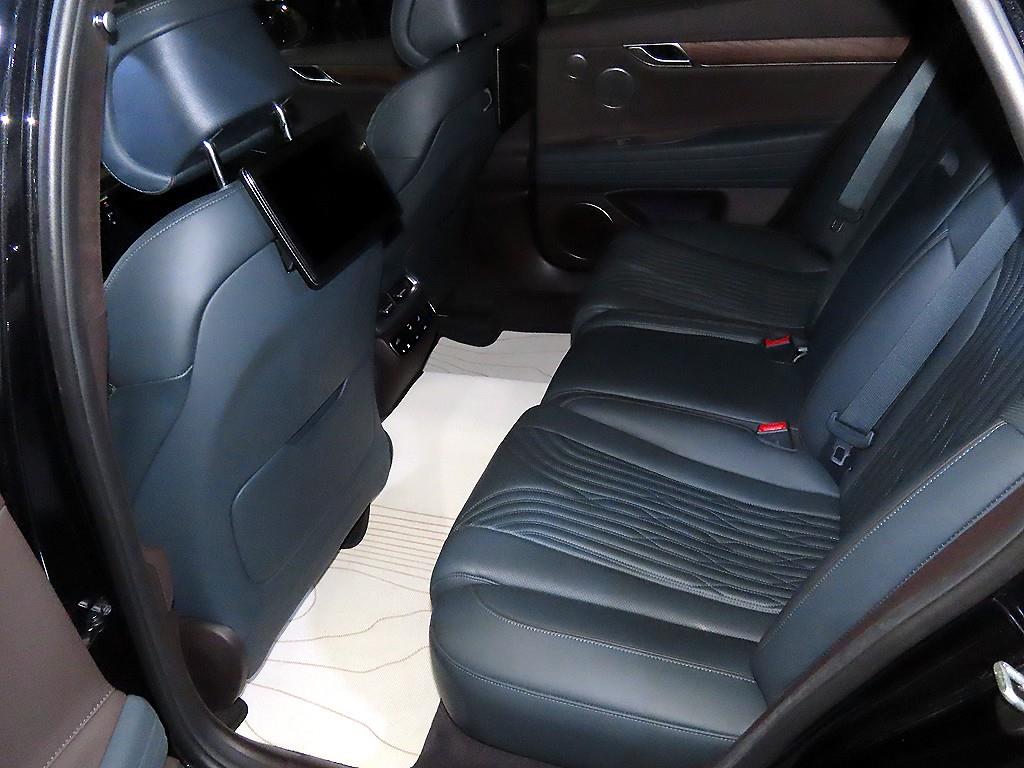 Genesis G80 - Vista 7