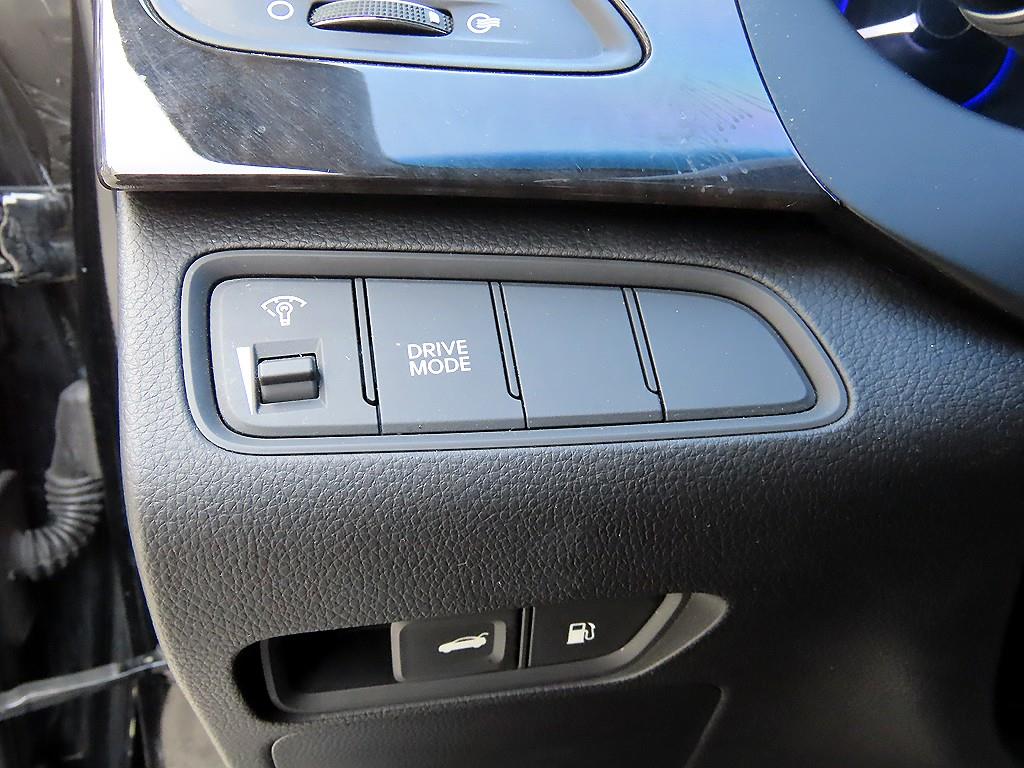 HYUNDAI Grandeur - Vista 12