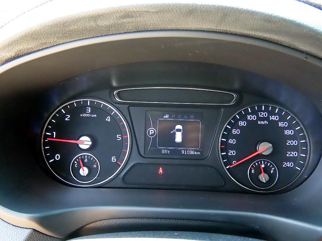 KIA Sorento - Vista 8