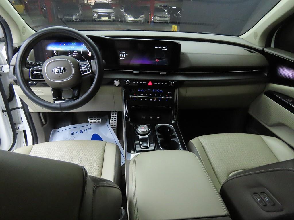 KIA Carnival - Vista 7