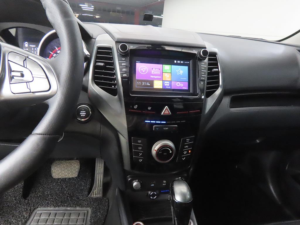 Ssangyong Tivoli - Vista 10