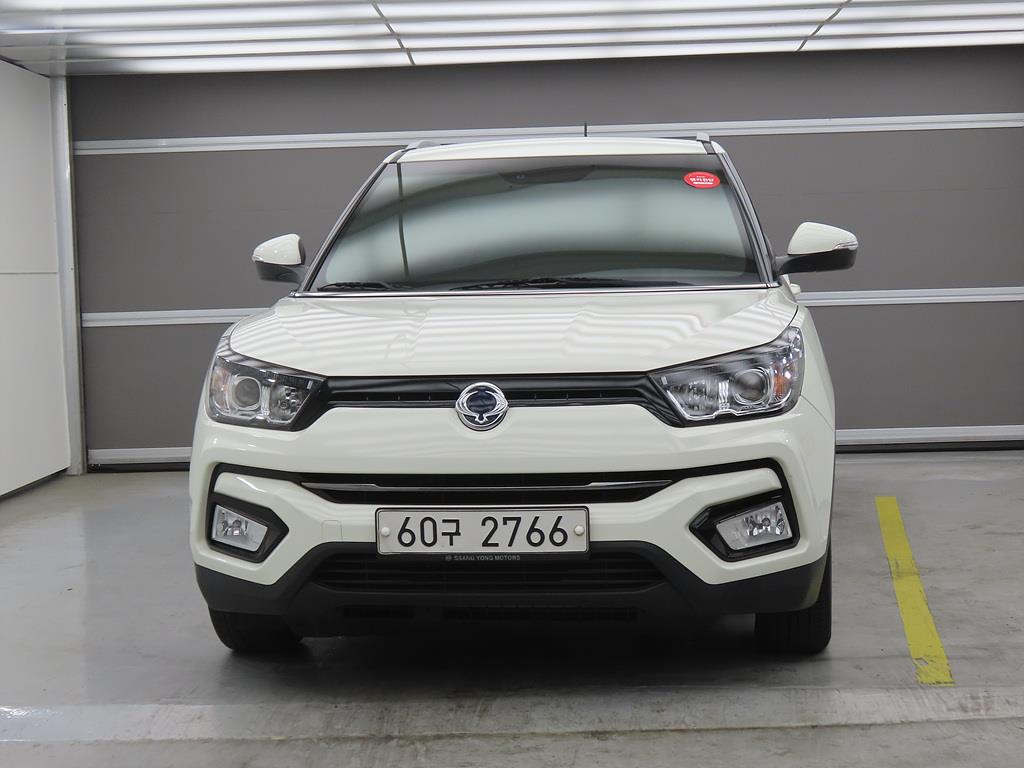 Ssangyong Tivoli - Vista 2