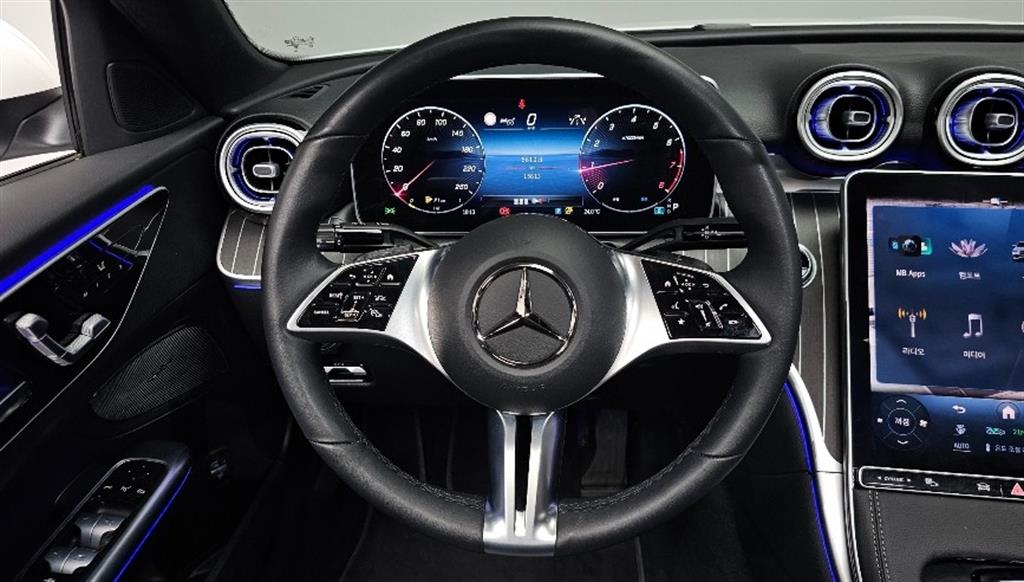Mercedes Benz C Class 2023 Blanco - Importación desde Corea - HF Imports Iquique - Foto 19