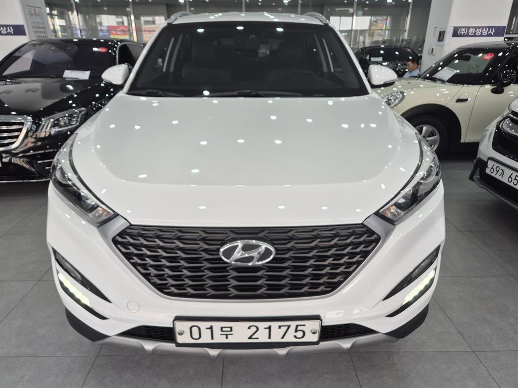 HYUNDAI Tucson 2018 Blanco - Importación desde Corea - HF Imports Iquique - Foto 1