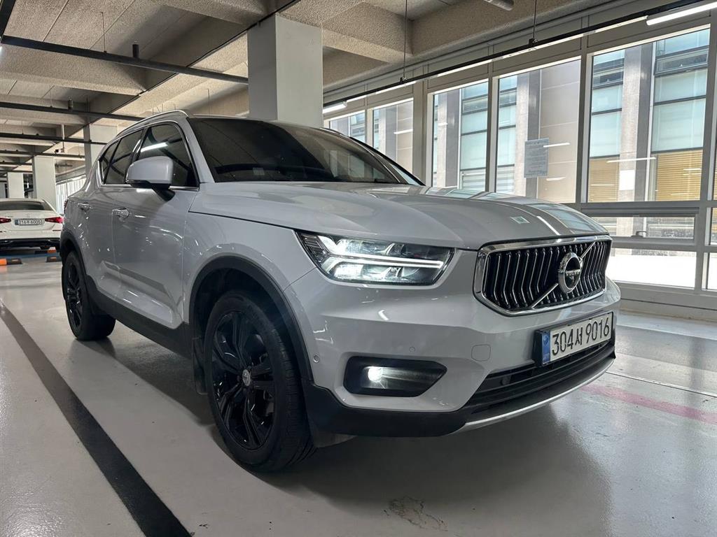 Volvo XC40 2022 Blanco - Importación desde Corea - HF Imports Iquique - Foto 1