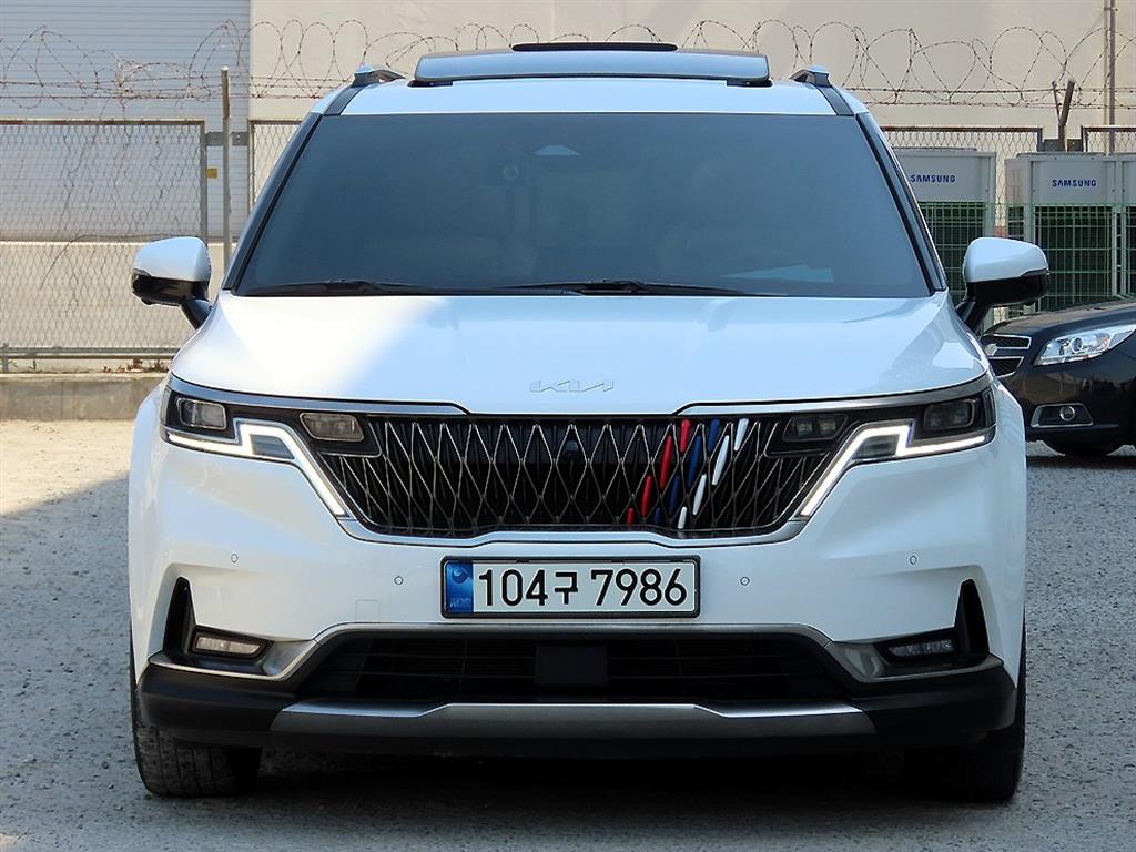 KIA Carnival 2022 Blanco - Importación desde Corea - HF Imports Iquique - Foto 1