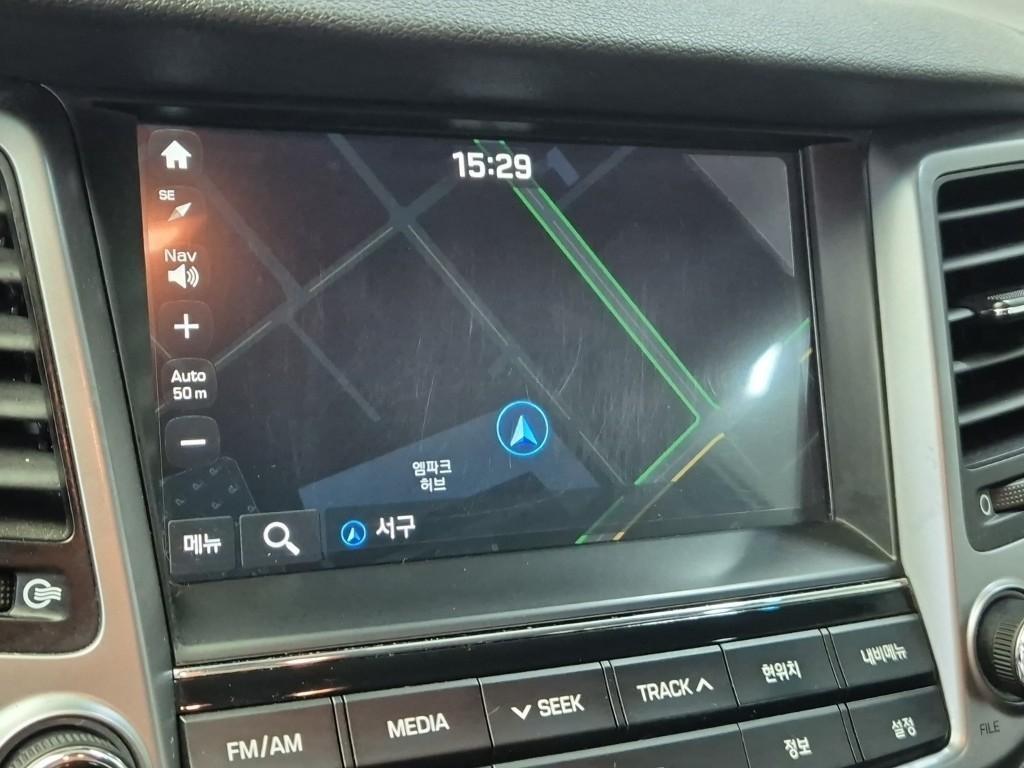 HYUNDAI Tucson 2018 Negro - Importación desde Corea - HF Imports Iquique - Foto 13