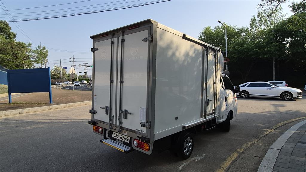 Small Truck Refrigerator Box(High Deck) - Vista 3