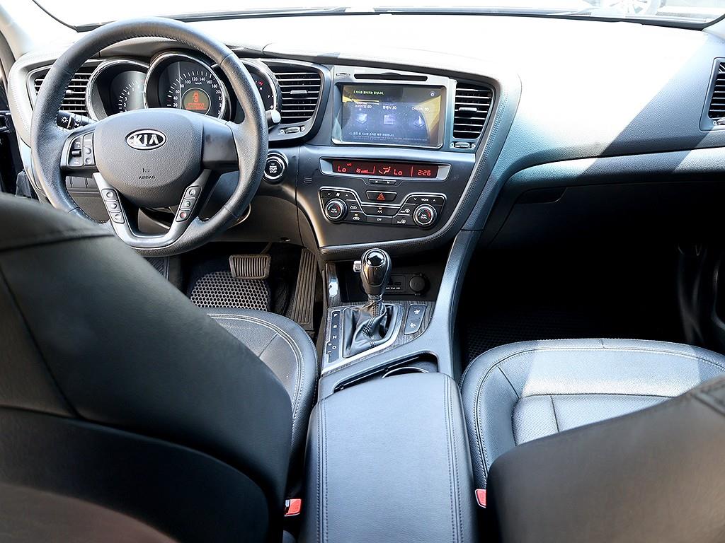 KIA K5 - Vista 9