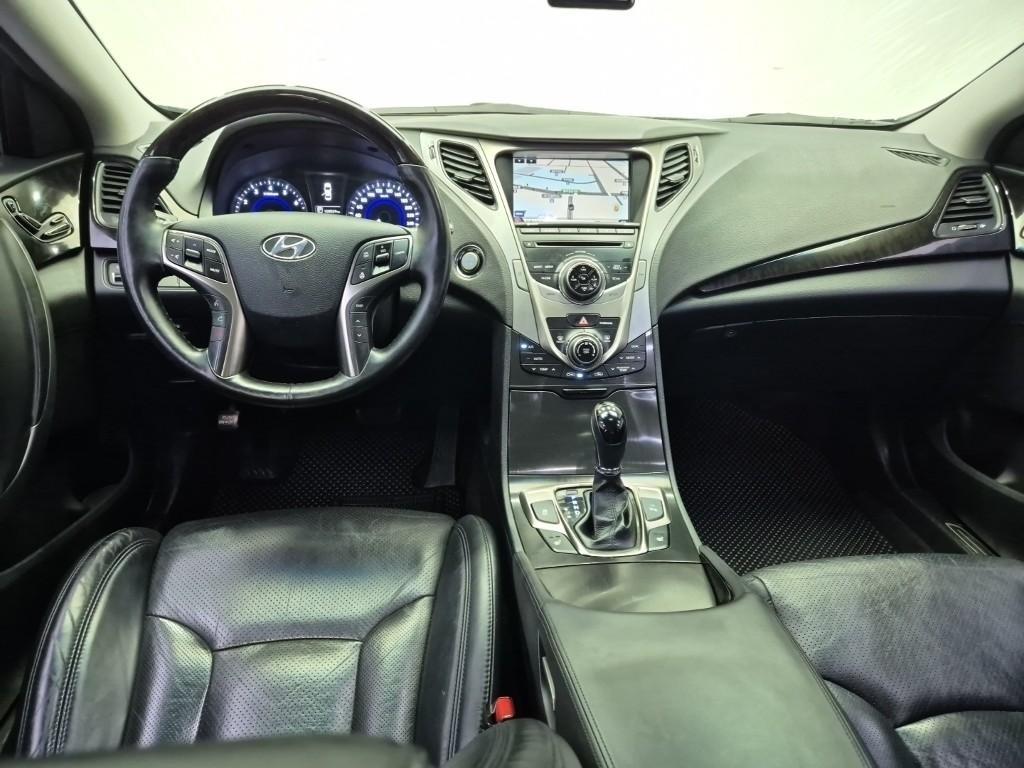 HYUNDAI Grandeur - Vista 7