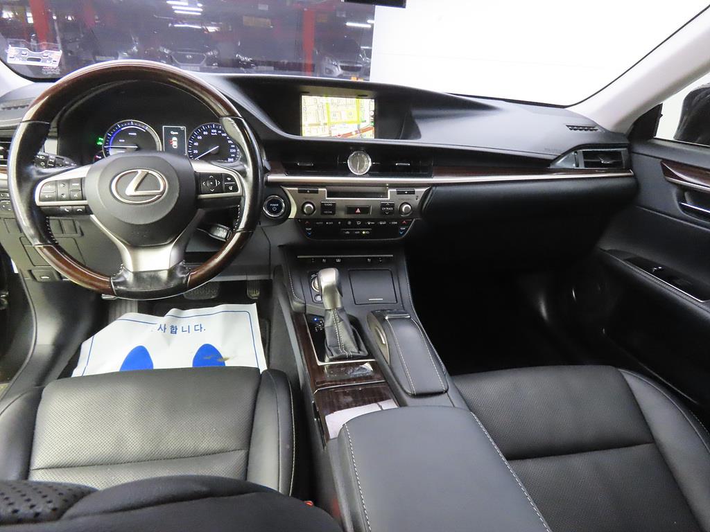 Lexus ES - Vista 7