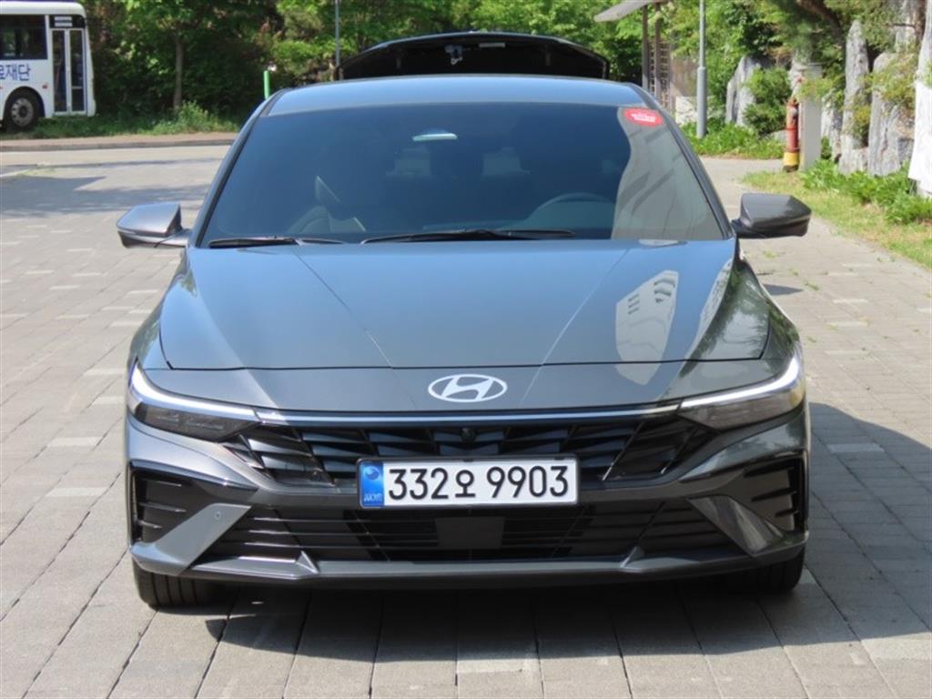 HYUNDAI Avante 2026 Gris - Importación desde Corea - HF Imports Iquique - Foto 1