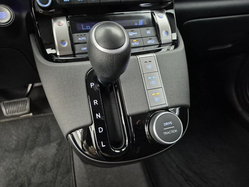 HYUNDAI Casper - Vista 8