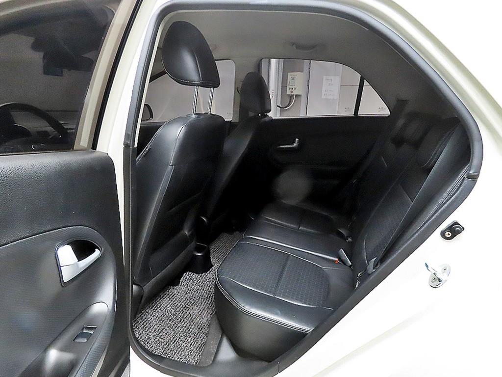 KIA Morning - Vista 6