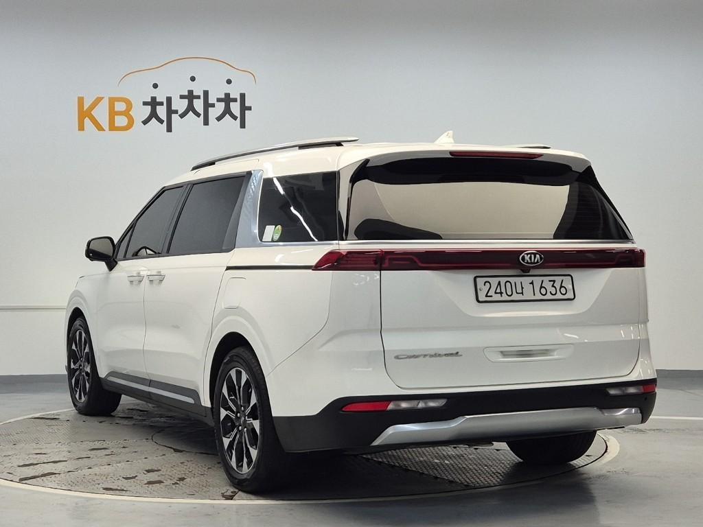 KIA Carnival - Vista 2