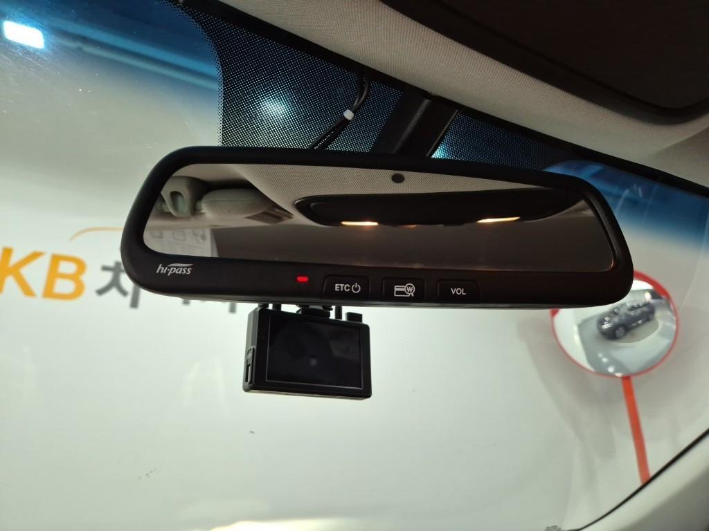 KIA Sorento - Vista 8