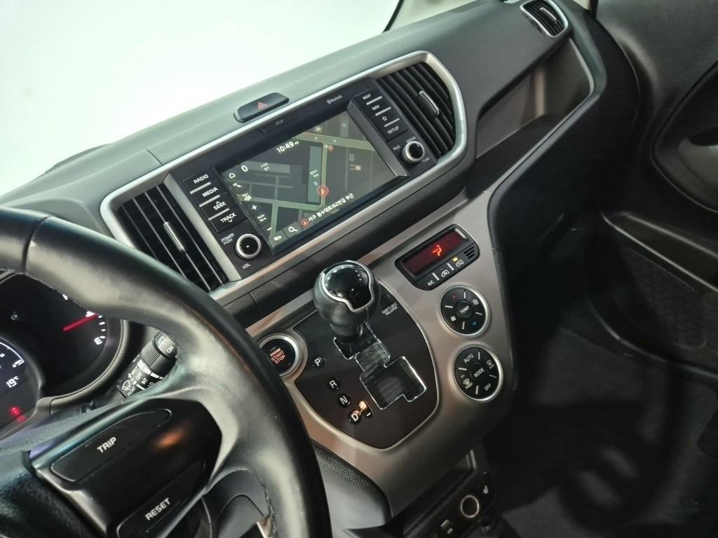 KIA Ray - Vista 10