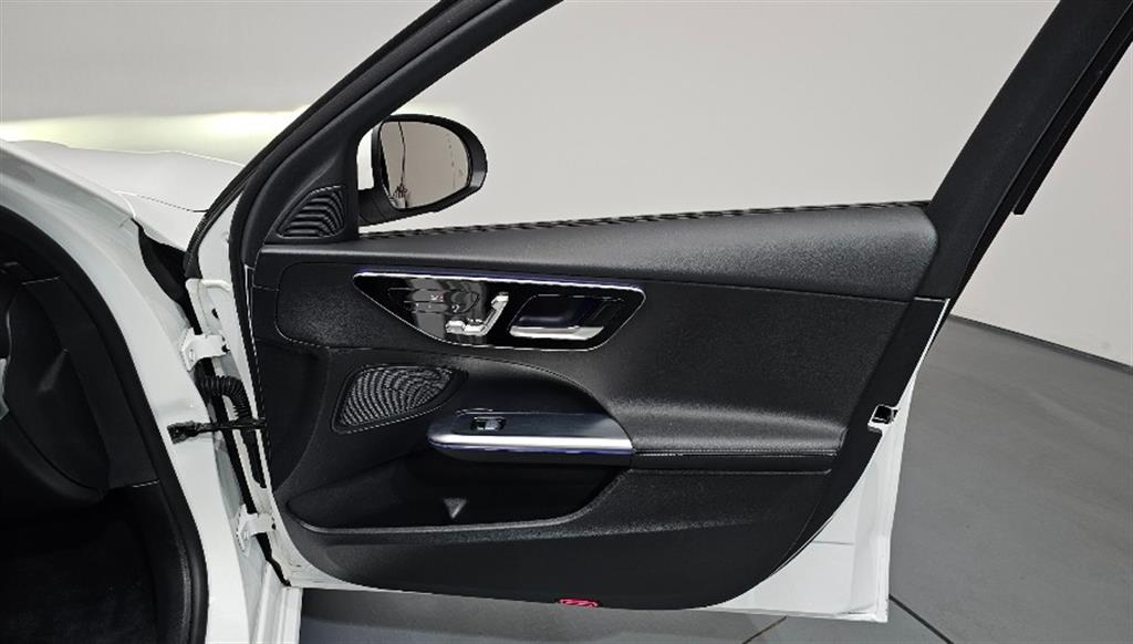 Mercedes Benz C Class 2023 Blanco - Importación desde Corea - HF Imports Iquique - Foto 13