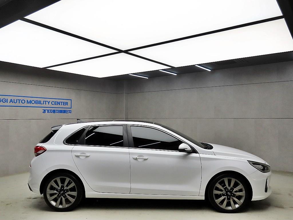 HYUNDAI i30 - Vista 2