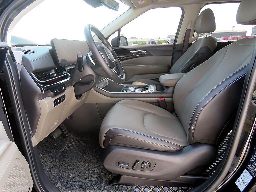 KIA Carnival - Vista 7