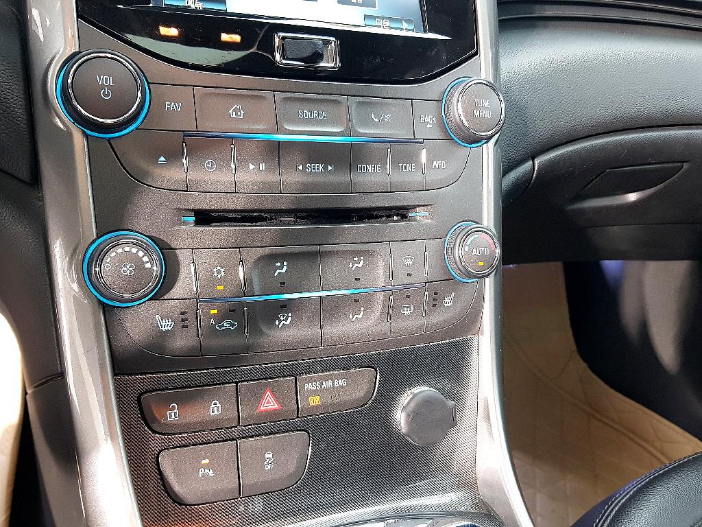 Chevrolet Malibu - Vista 11