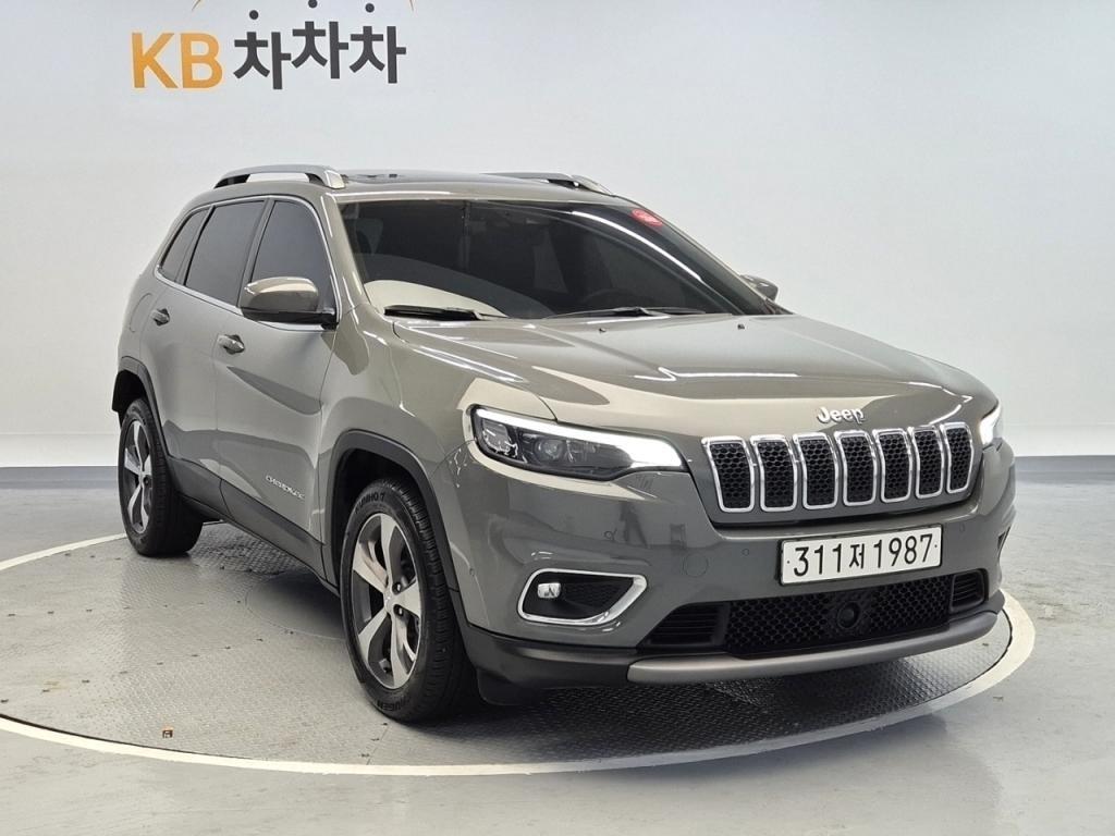 Jeep Cherokee - Vista 4