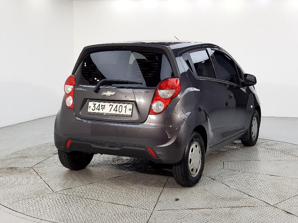 Chevrolet Spark - Vista 4