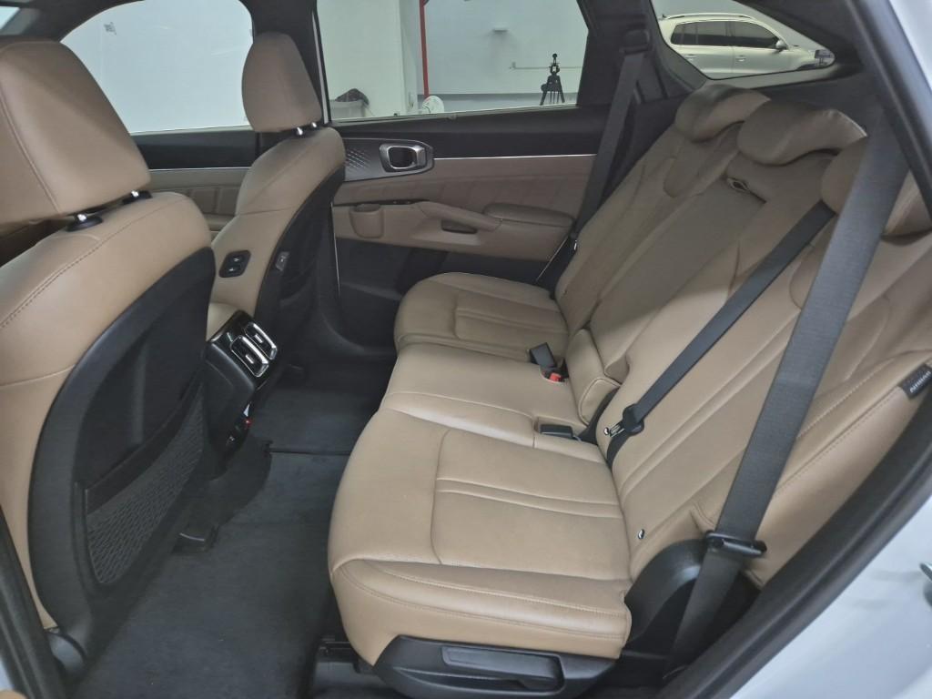 KIA Sorento - Vista 12