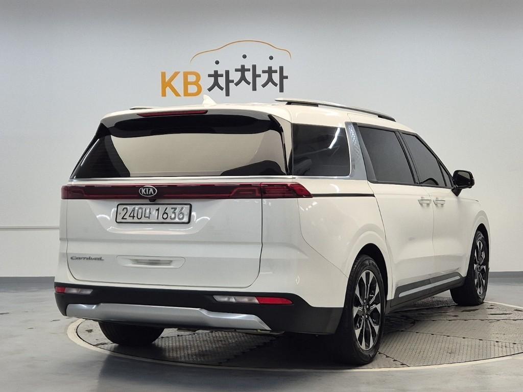 KIA Carnival - Vista 3