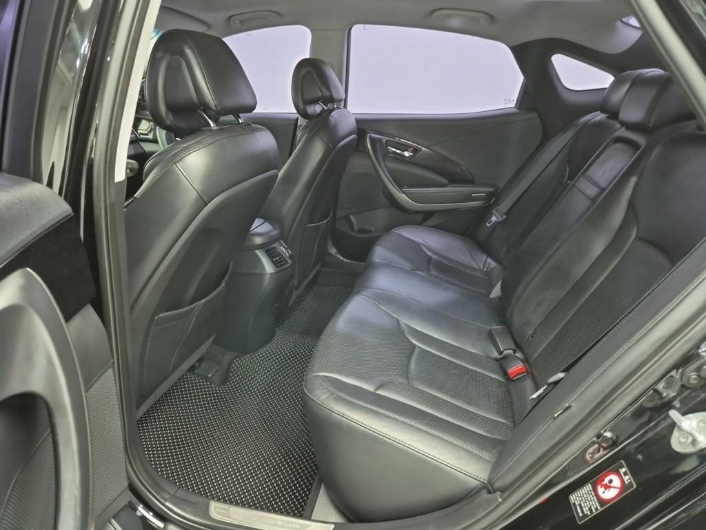 HYUNDAI Grandeur - Vista 12