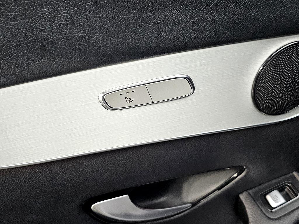 Mercedes Benz GLC Class - Vista 12