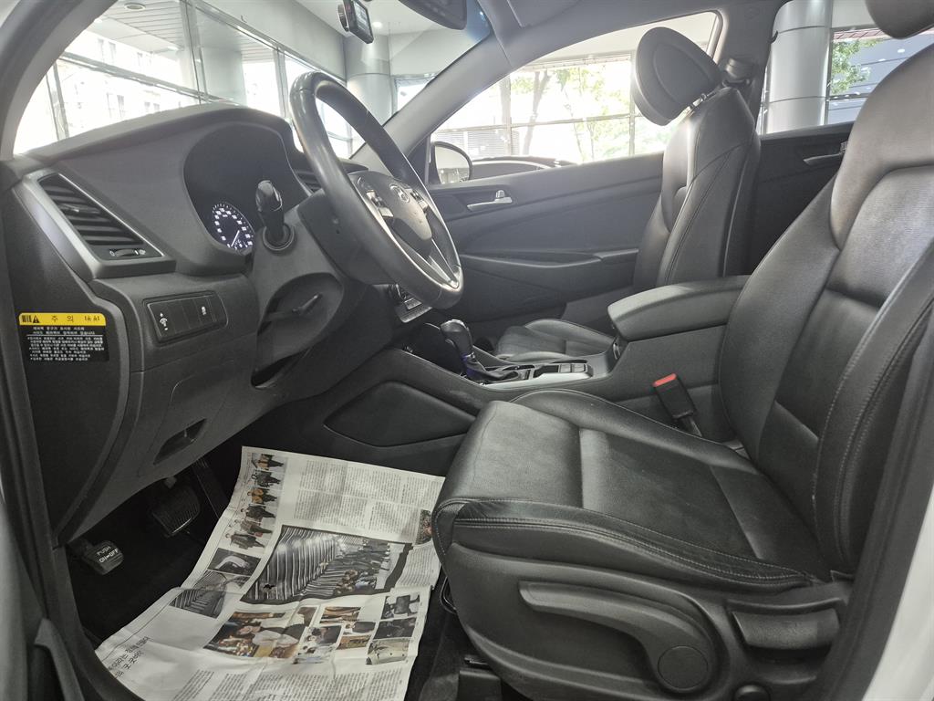 HYUNDAI Tucson - Vista 12