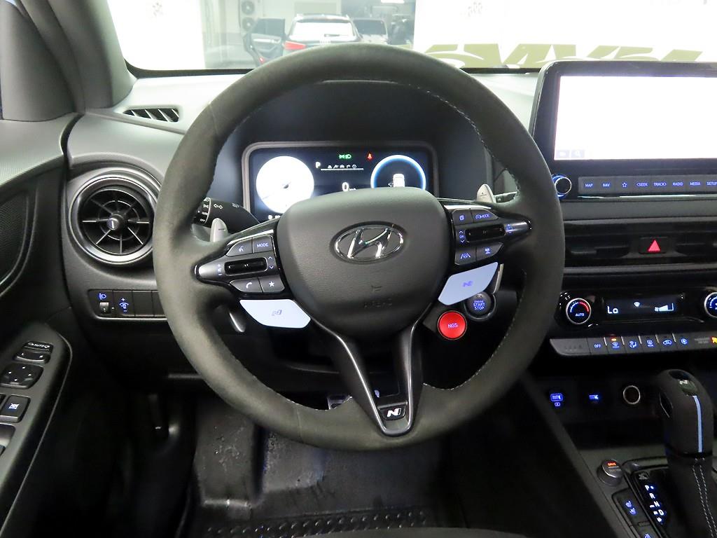 HYUNDAI Kona - Vista 7