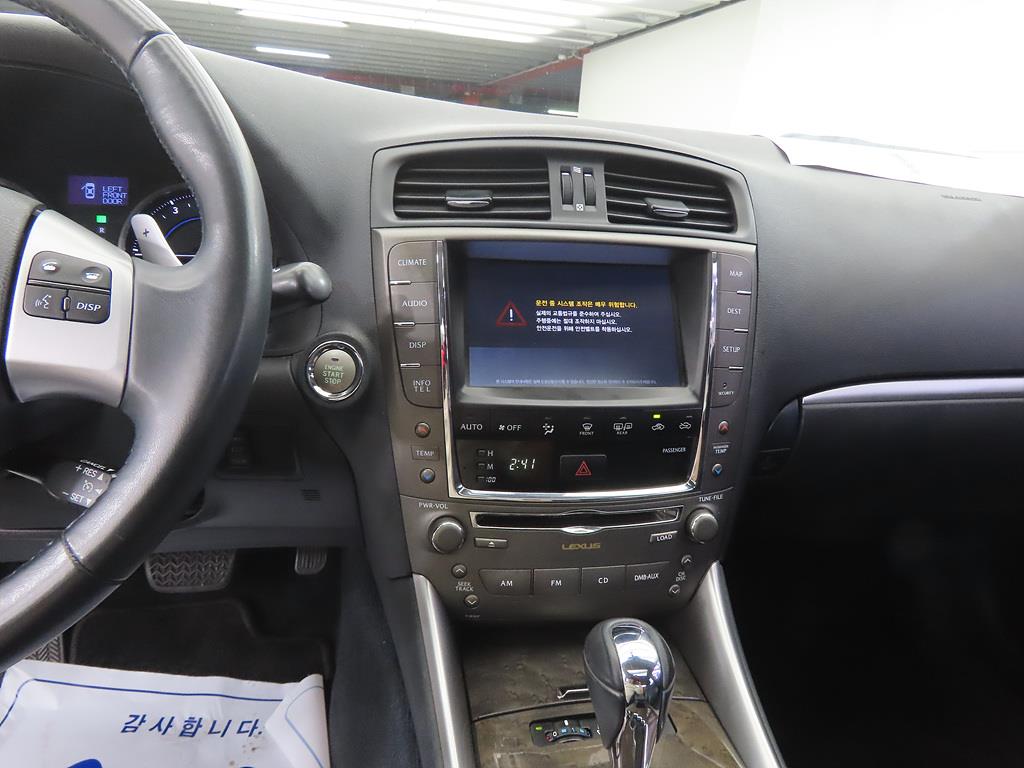 Lexus IS - Vista 10