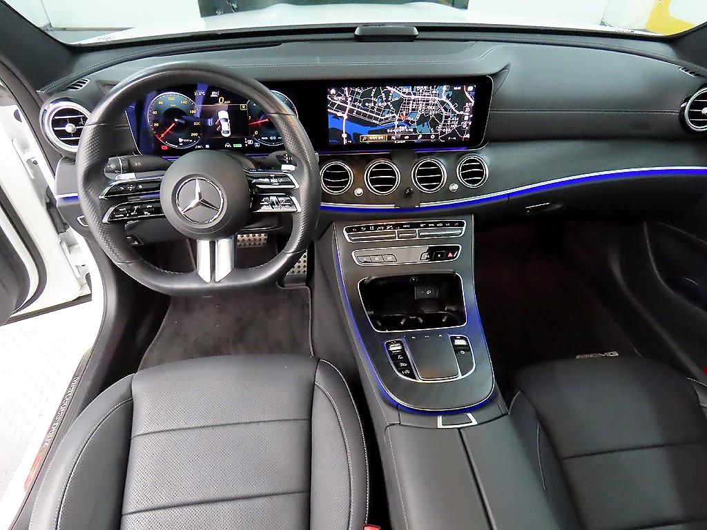 Mercedes Benz E class - Vista 7