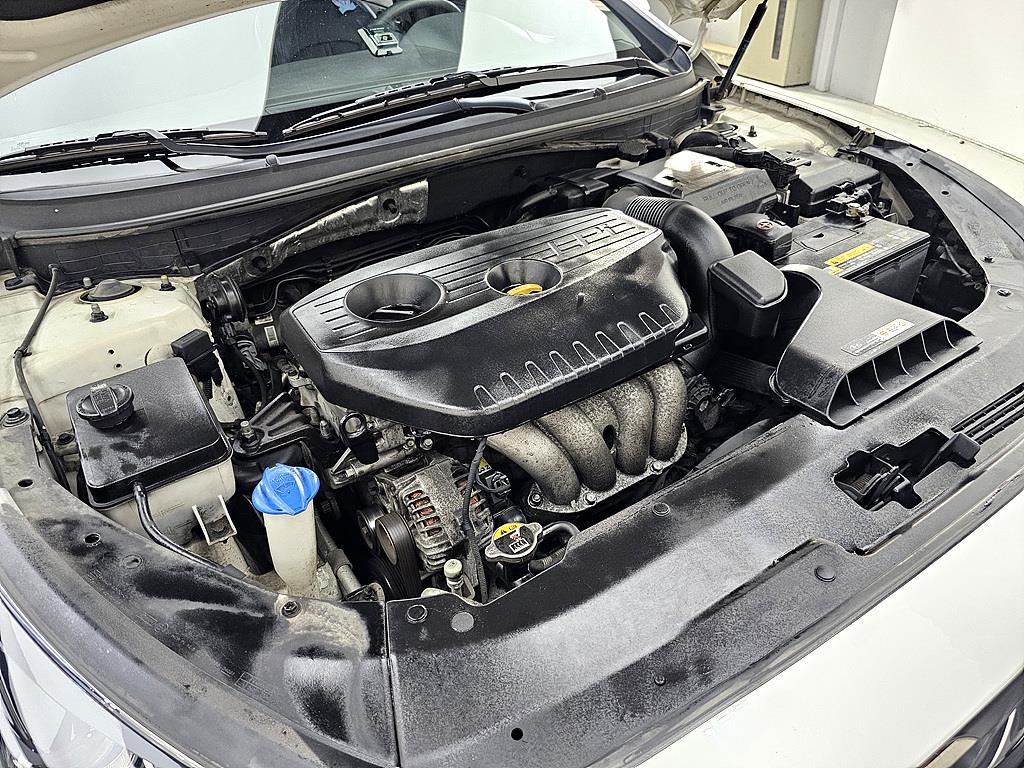 HYUNDAI Sonata - Vista 6