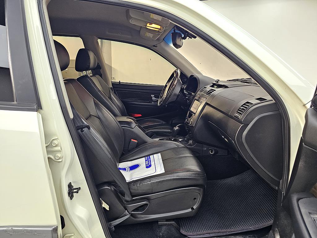 Ssangyong Rexton - Vista 11